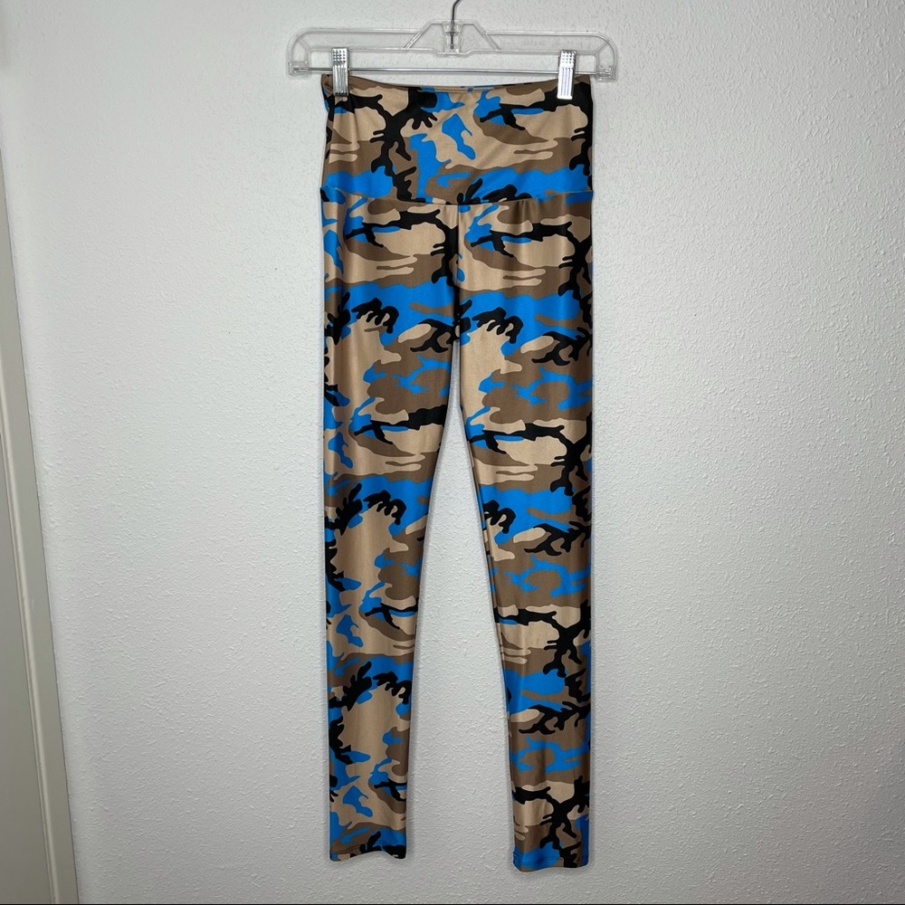 NWOT Goldsheep Brown and Blue Camo Leggings size S